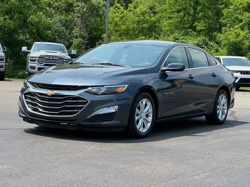 Used 2020 Chevrolet Malibu LT FWD image 38