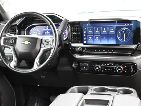 Used 2024 Chevrolet Silverado 2500 LTZ AWD/4WD image 26