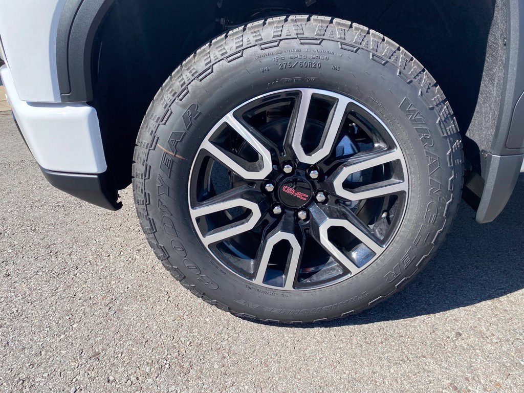 New 2026 GMC Sierra 1500 AT4 w/ AT4 Premium Package AWD/4WD image 3