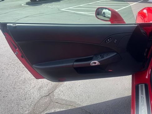 Used 2008 Chevrolet Corvette Coupe w/ Preferred Equipment Group image 11