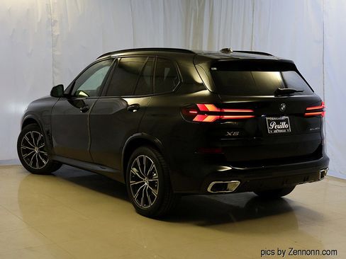 New 2026 BMW X5 xDrive50e w/ M Sport Package image 9