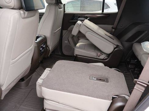 New 2026 GMC Yukon Elevation AWD/4WD image 14