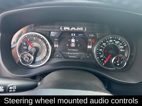 Used 2022 RAM 1500 Big Horn AWD/4WD image 23