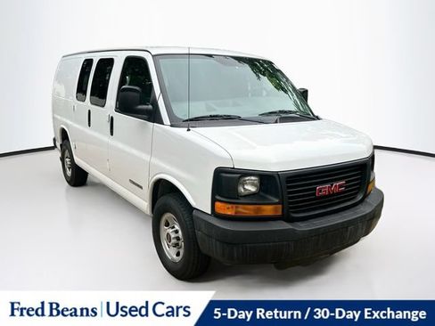 Used 2005 GMC Savana 2500 RWD image 1