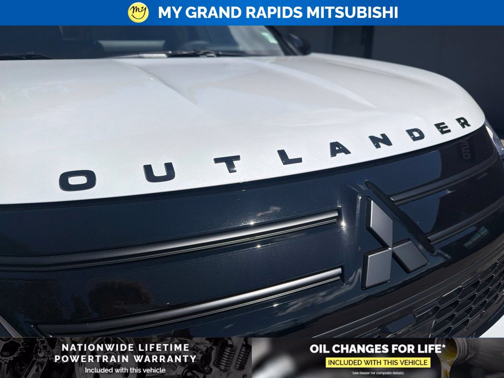 New 2026 Mitsubishi Outlander SEL Black Edition AWD/4WD image 9