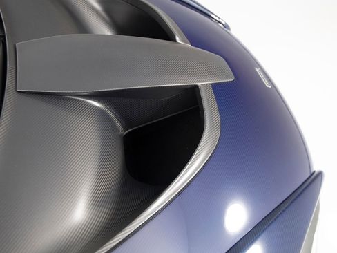 Used 2019 McLaren Senna RWD image 82