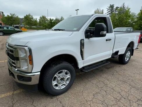 New 2025 Ford F350 XLT w/ FX4 Off-Road Package image 6