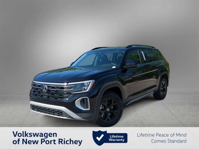 New 2025 Volkswagen Atlas Peak Edition SE