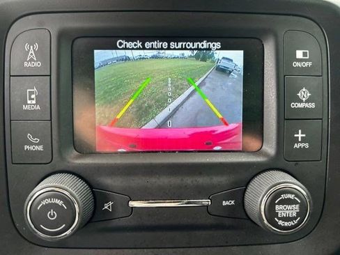 Used 2016 Jeep Renegade Trailhawk w/ Premium Trailhawk Package AWD/4WD image 25