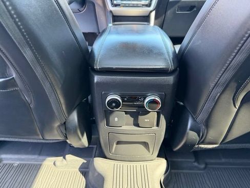Used 2024 Ford Explorer XLT w/ Equipment Group 202A AWD/4WD image 33