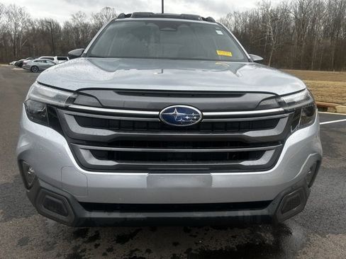 Used 2025 Subaru Forester Limited w/ Popular Package #2 image 3