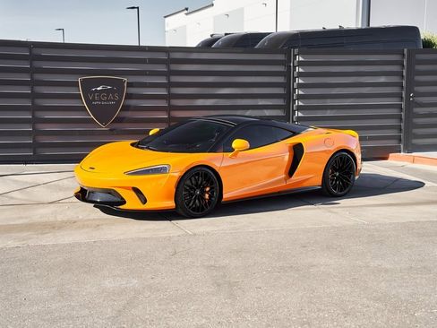 Used 2023 McLaren GT image 5