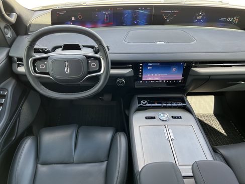 New 2025 Lincoln Navigator L Reserve w/ Jet Appearance Package image 15