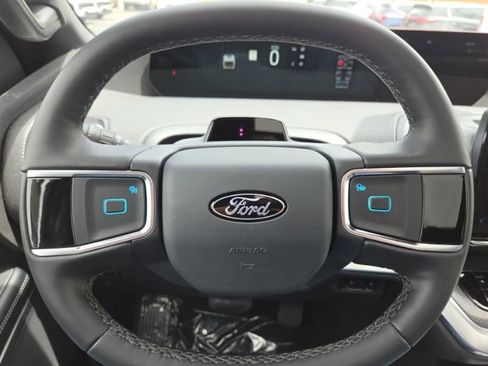 New 2026 Ford Expedition Platinum w/ Stealth Performance Package AWD/4WD image 34