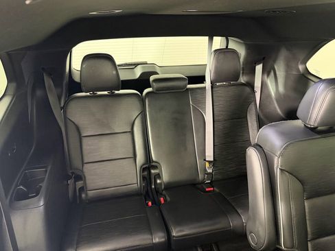 Used 2025 Buick Enclave Sport Touring image 27