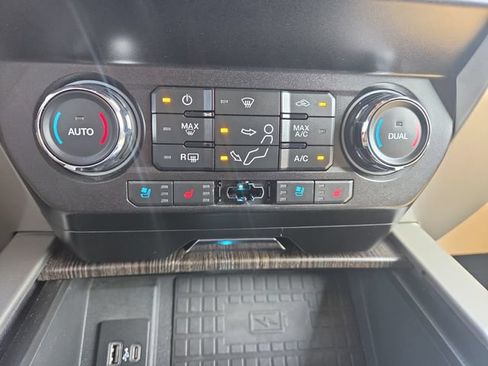 Used 2020 Ford F350 Lariat AWD/4WD image 13