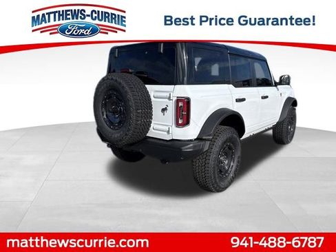 New 2025 Ford Bronco Badlands image 4