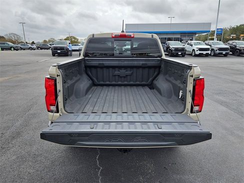 Used 2023 Chevrolet Colorado Z71 w/ Z71 Convenience Package 2 image 25