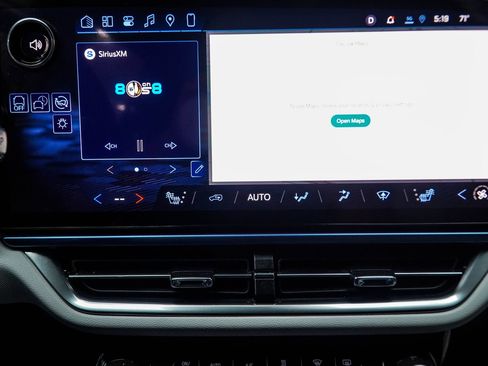 Used 2025 Chevrolet Equinox EV LT w/ LPO, All-Weather Mat Package image 25