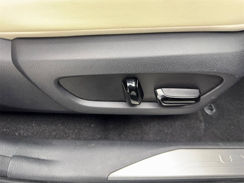 Used 2024 Lexus NX 250 FWD image 47