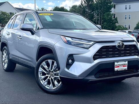 Used 2024 Toyota RAV4 XLE Premium w/ Weather Package AWD/4WD image 2