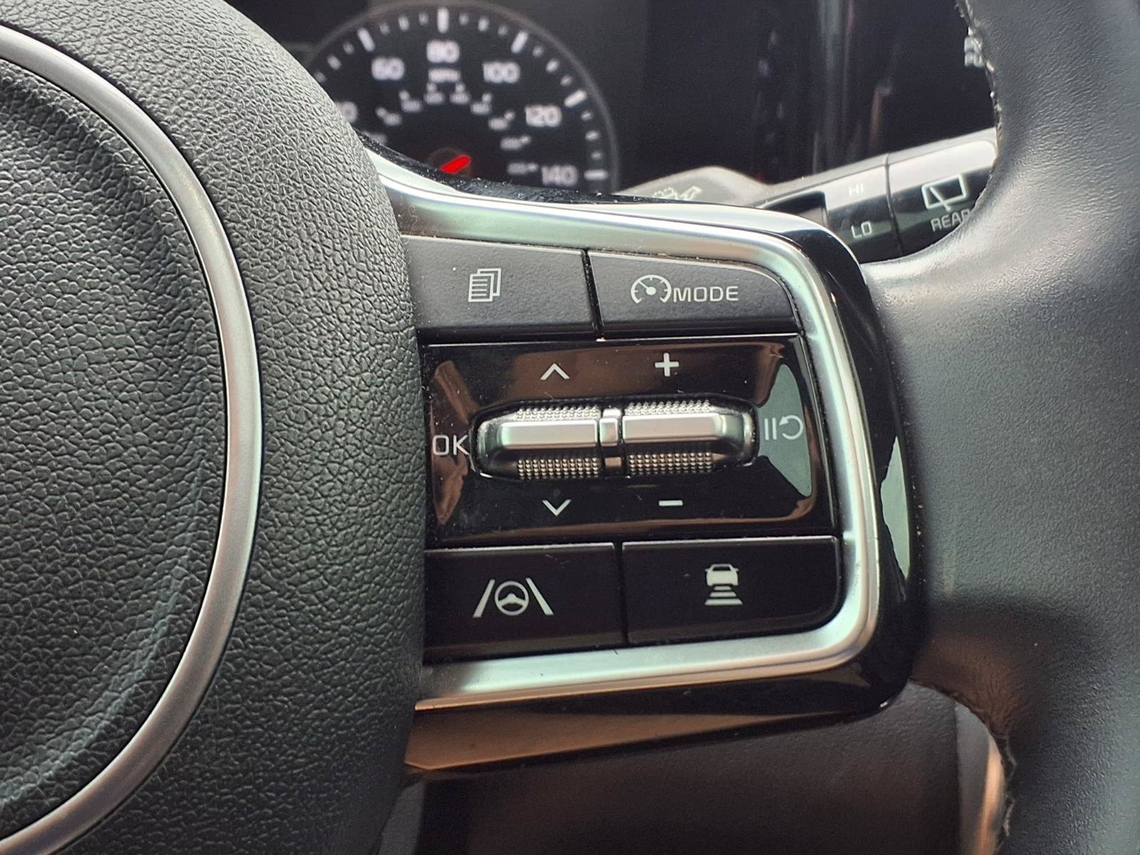 Used 2021 Kia Sorento SX AWD/4WD image 16