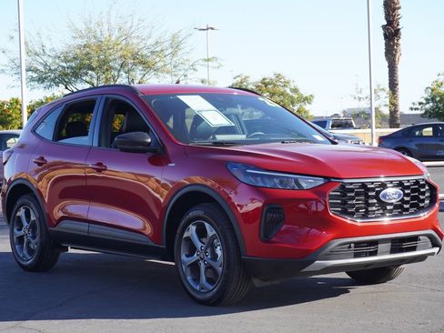 Used 2025 Ford Escape ST-Line w/ Tech Pack #1 image 4