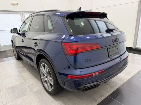 Certified 2025 Audi Q5 2.0T Premium w/ Convenience Plus Package AWD/4WD image 4