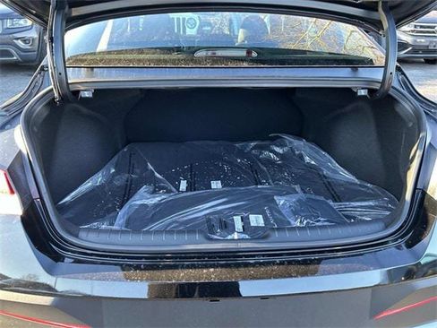 New 2026 Hyundai Elantra Sport image 4