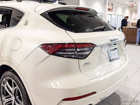 Used 2021 Maserati Levante S GranLusso image 16