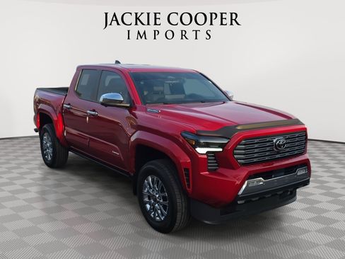 Used 2025 Toyota Tacoma Limited image 3