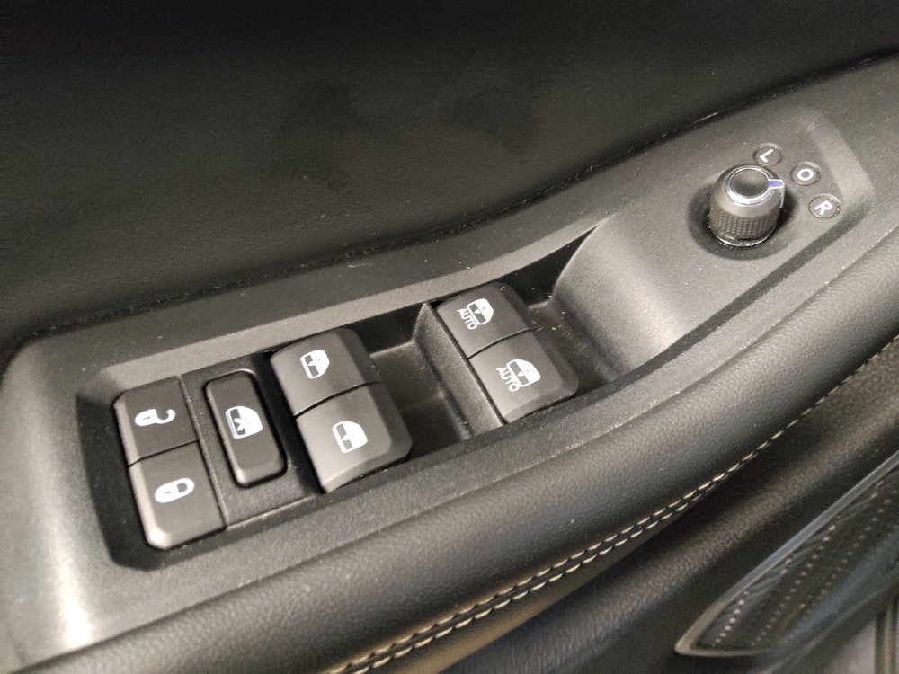 Used 2023 Jeep Grand Cherokee 4WD 4xe image 27