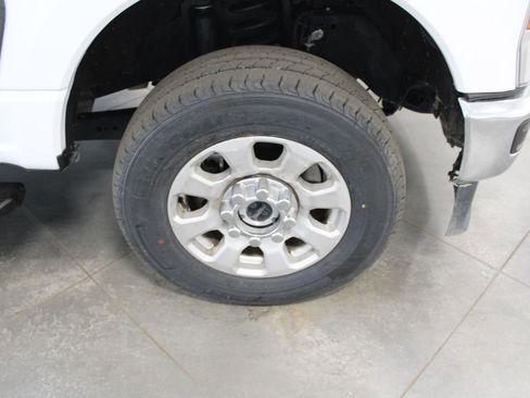 Used 2024 Ford F250 XLT image 57