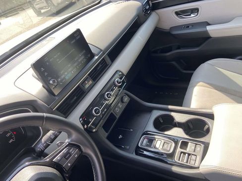 Used 2024 Honda Pilot EX-L image 25