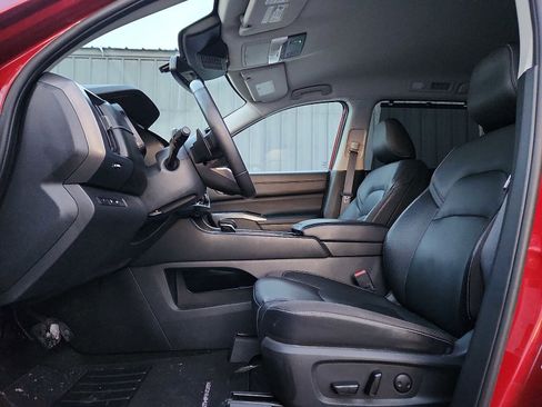 Used 2022 Nissan Pathfinder SL image 13