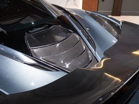 Used 2018 McLaren 720S Luxury RWD image 36