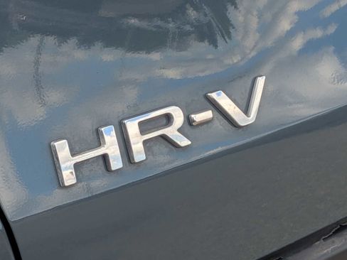 Used 2024 Honda HR-V LX image 11