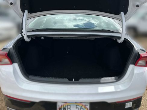 Used 2023 Kia K5 LXS image 18