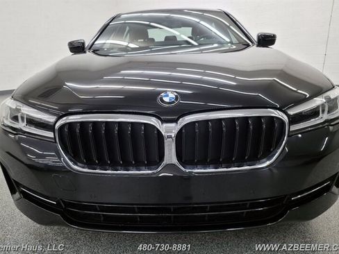 Used 2023 BMW 530i w/ Convenience Package RWD image 10