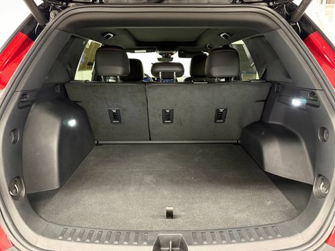 Used 2025 Chevrolet Equinox RS w/ Safety and Technology Package FWD image 10