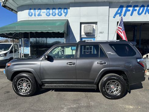 Used 2018 Toyota 4Runner 4WD image 7