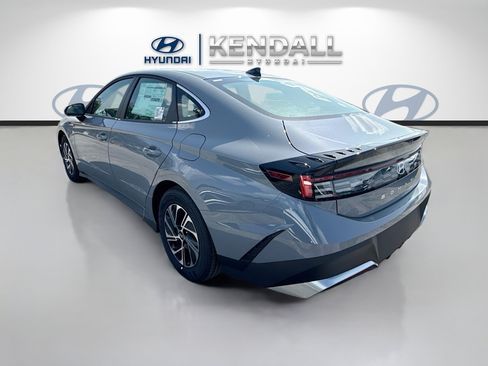 New 2026 Hyundai Sonata Blue FWD image 4