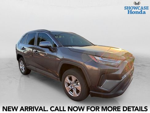 Used 2025 Toyota RAV4 XLE FWD image 6