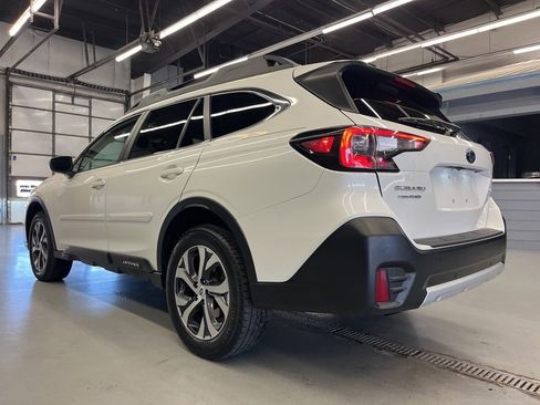 Used 2021 Subaru Outback Limited XT image 5