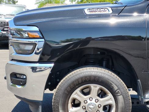 Used 2026 RAM 2500 Big Horn AWD/4WD image 11