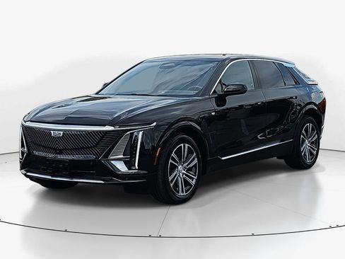 Used 2024 Cadillac Lyriq Luxury image 10