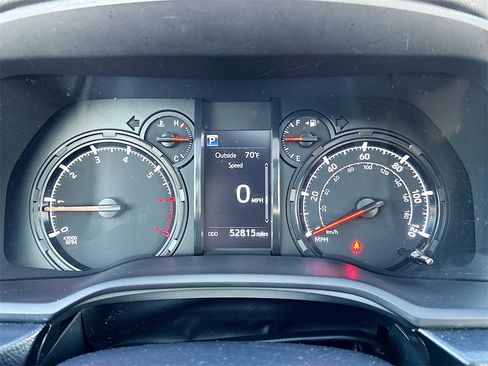 Used 2022 Toyota 4Runner SR5 Premium image 12