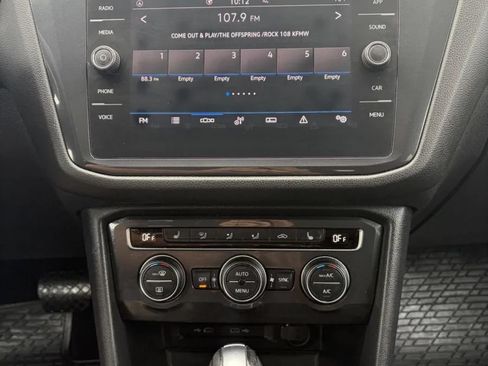 Used 2021 Volkswagen Tiguan S FWD image 22