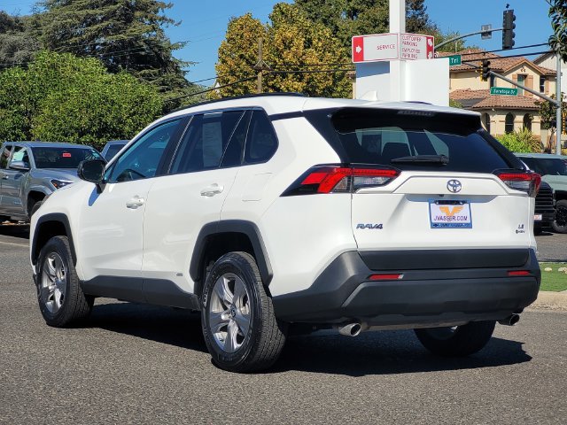 Certified 2025 Toyota RAV4 LE AWD/4WD image 8