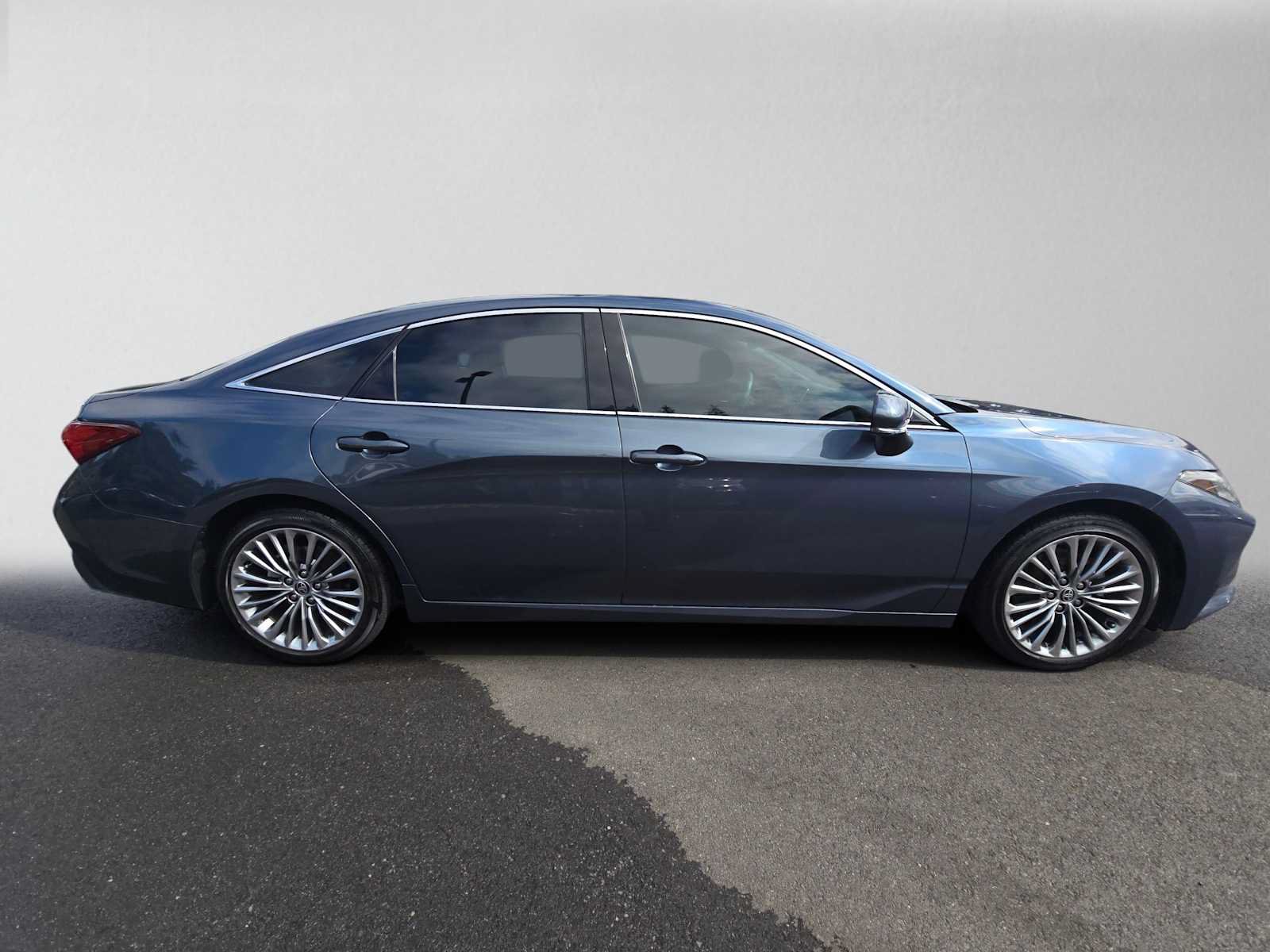 Used 2021 Toyota Avalon Limited w/ Advanced Safety Package AWD/4WD image 2
